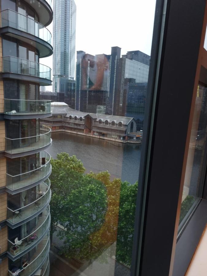 Luxury Waterside Apartment Canary Wharf ロンドン エクステリア 写真